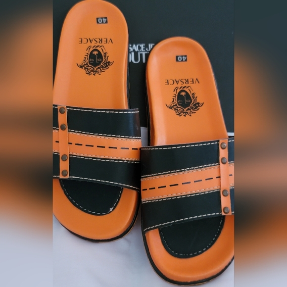 β¨οΈ H P β¨οΈVERSACE SLIDES βοΈ - Picture 3 of 14